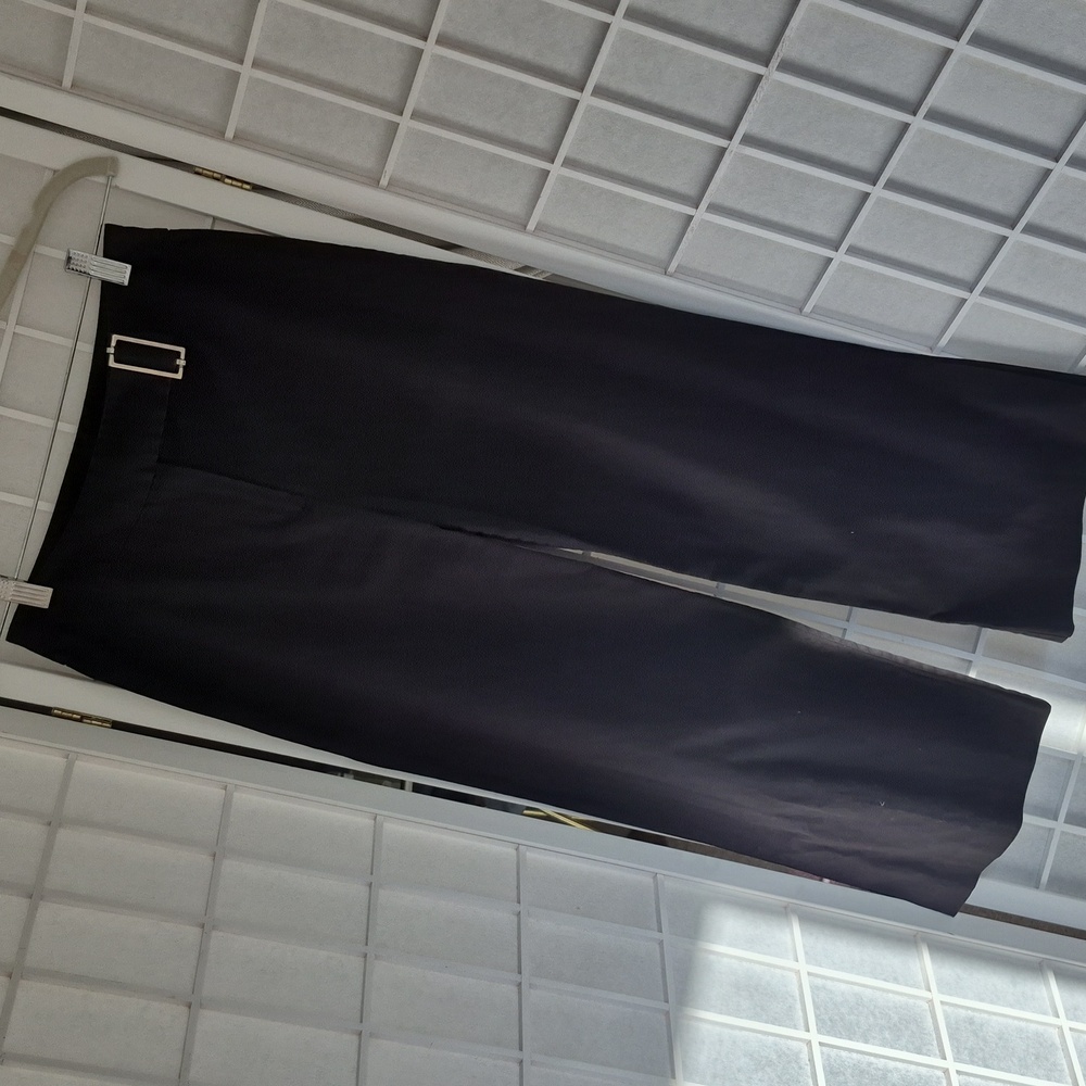 straight black Crop pant